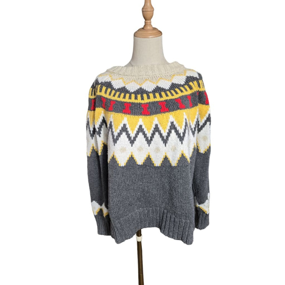 Aerie Gray and White Ski Style Sweater